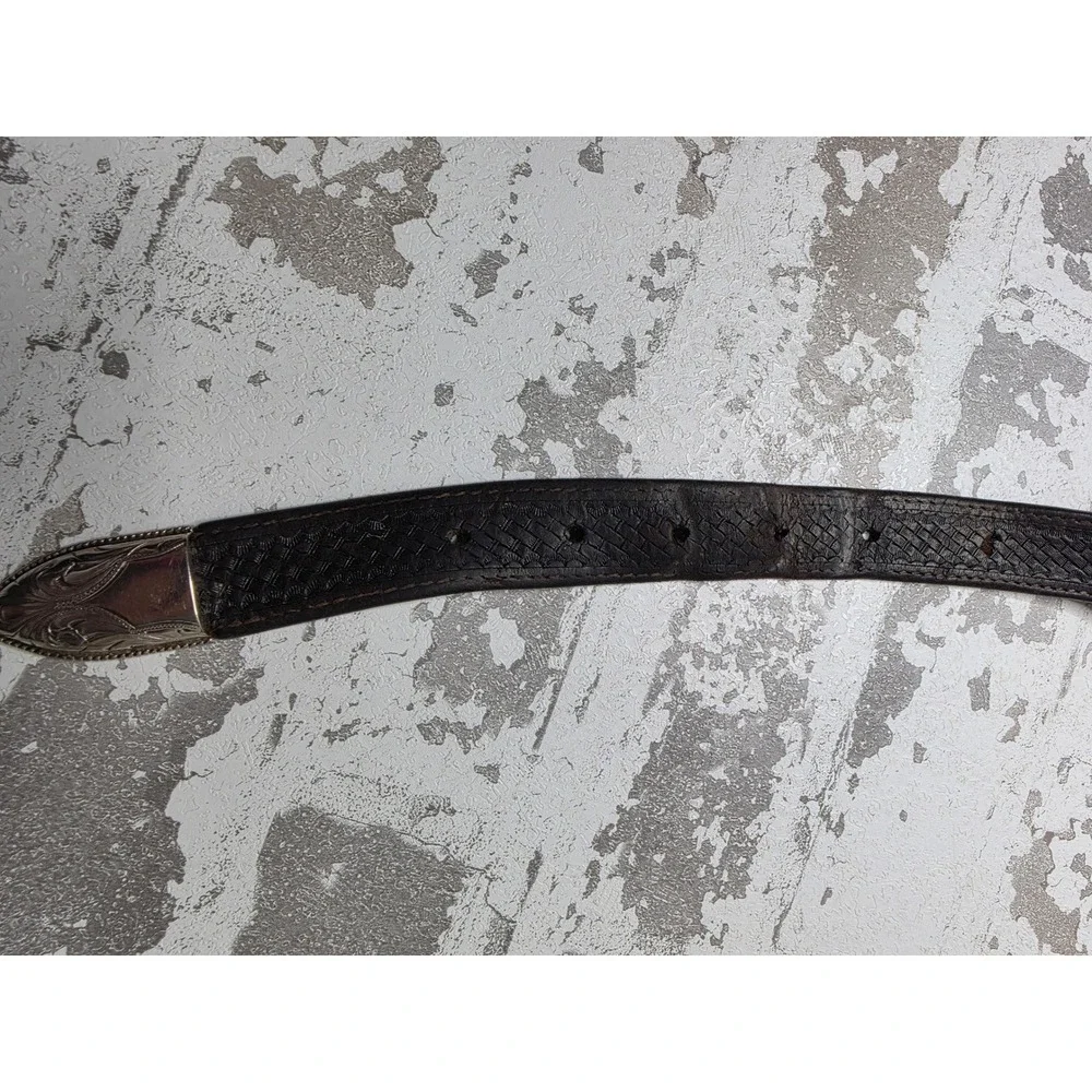 Unbranded handtooled genuine
